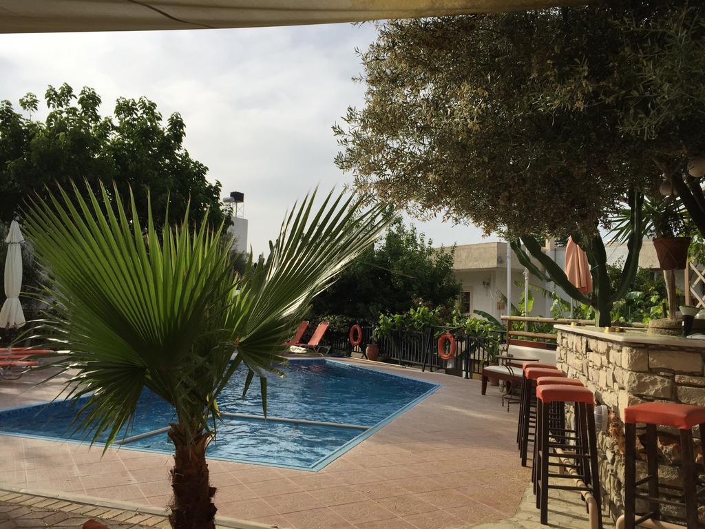 Vrisi Apartments & Villa Pitsidia Luaran gambar