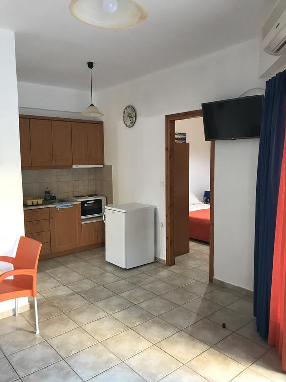 Vrisi Apartments & Villa Pitsidia Luaran gambar