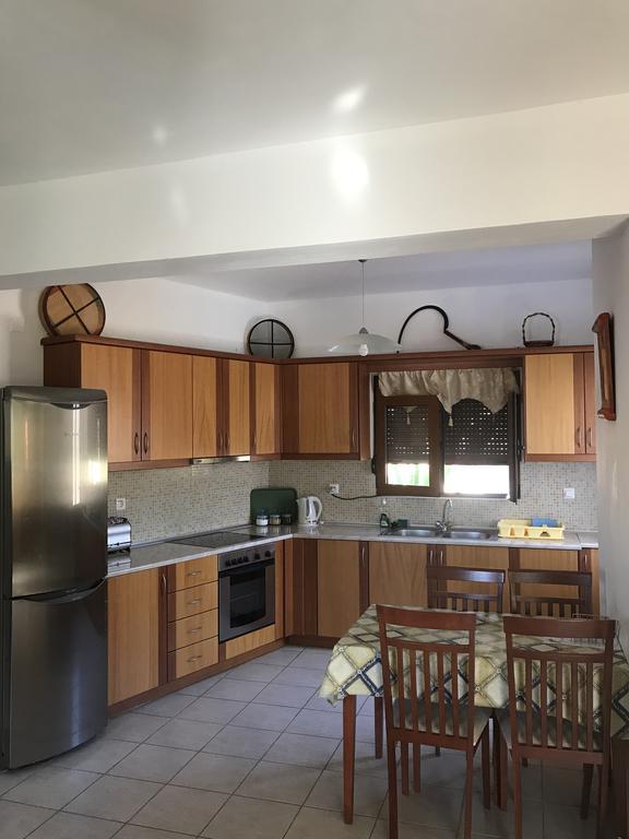 Vrisi Apartments & Villa Pitsidia Luaran gambar