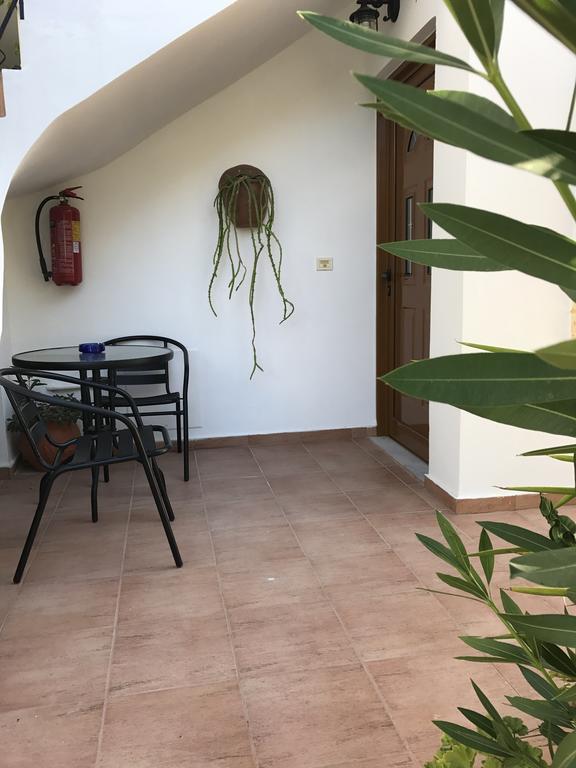 Vrisi Apartments & Villa Pitsidia Luaran gambar